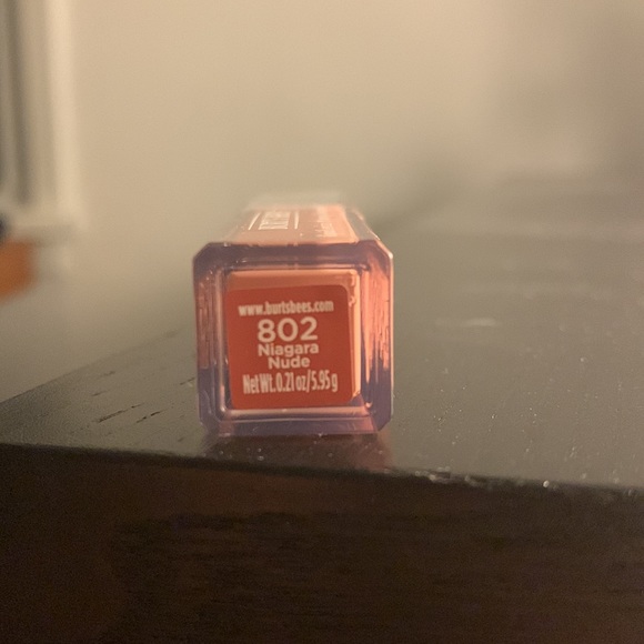 Burt's Bees Liquid Lipstick - Picture 6 of 6